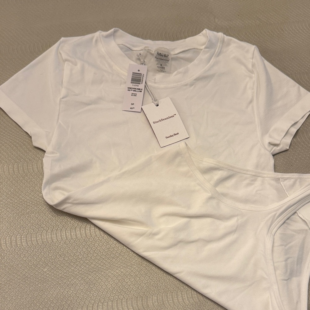 Aritzia White Short Sleeve bodysuit Tee - Picture 2 of 7